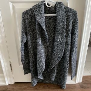 Banana Republic Knit Oversized Cardigan 🧶